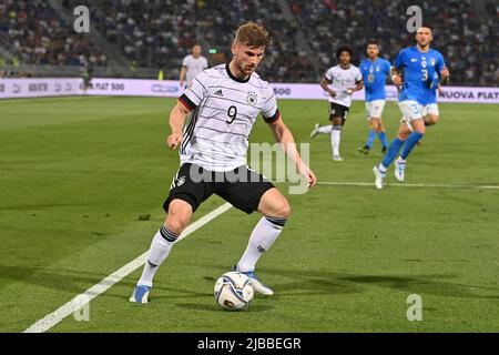 Bologne, Italien. 04.. Juni 2022. Timo WERNER (GER), Aktion, Einzelaktion, Einzelbild, Ausschnitt, Ganzkörperaufnahme, Vollfigur Fußball UEFA Nations League, Gruppenphase 1. Spieltag Italien (ITA) - Deutschland (GER) 1-1, am 4.. Juni 2022, Renato Dall `Ara Stadium Bologne Credit: dpa/Alamy Live News Stockfoto